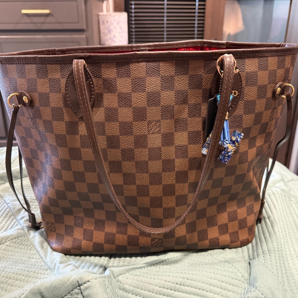 Louis Vuitton Damier Ebene Neverfull MM